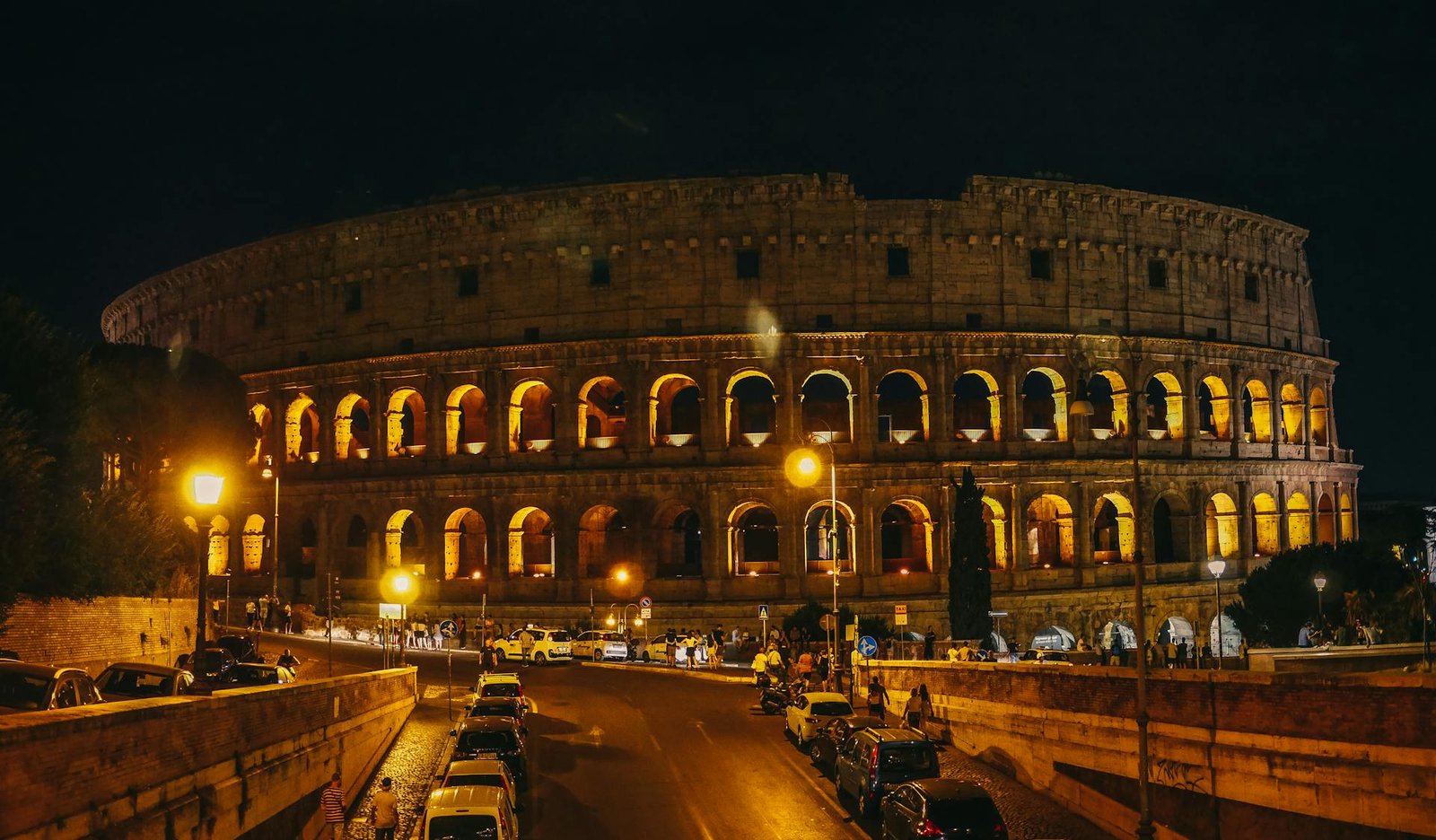 Is Roma Termini Safe at Night?